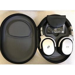 KEF Porsche Design Space One